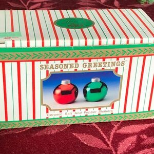 Vintage Seasoned Greetings Christmas Ornament Salt and Pepper Shaker